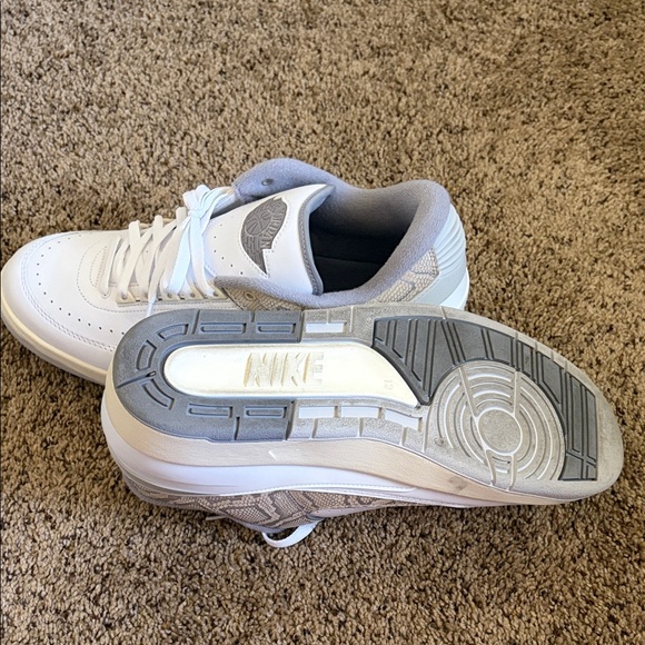 Jordan Men's White and Gray Sneakers - Picture 5 of 5